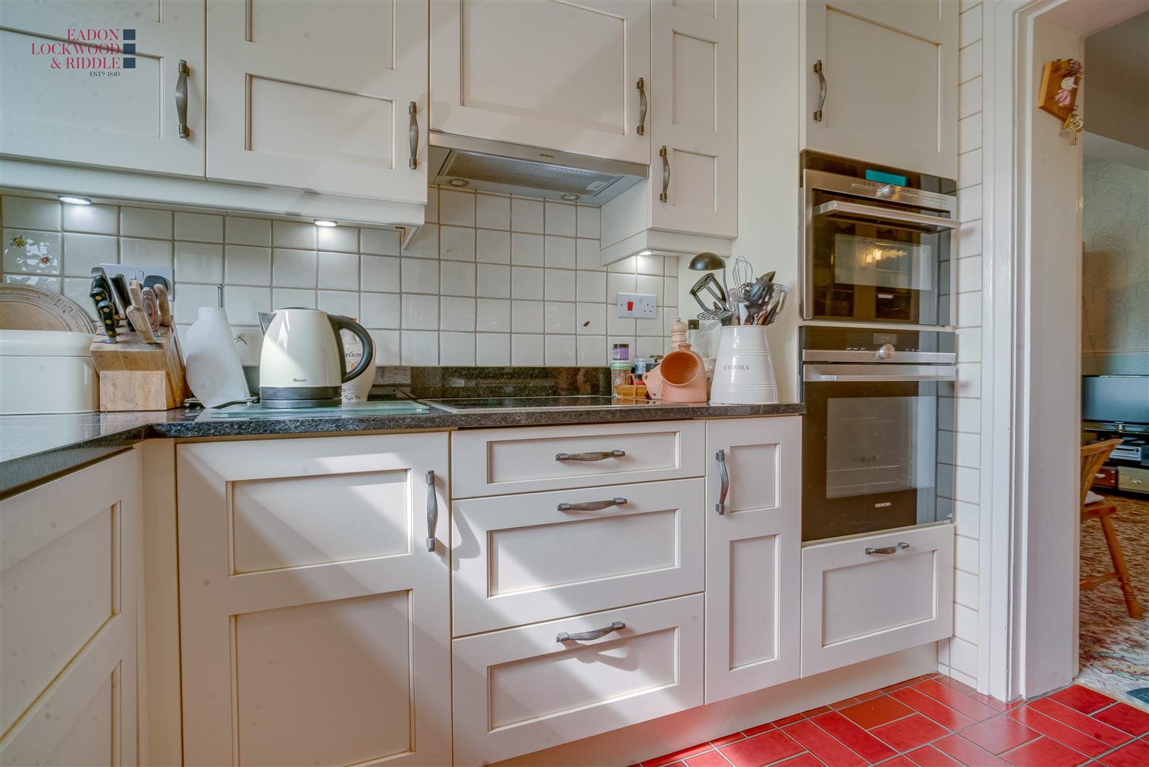 Farndale, Sitwell Grove, Rotherham, S60 3AY