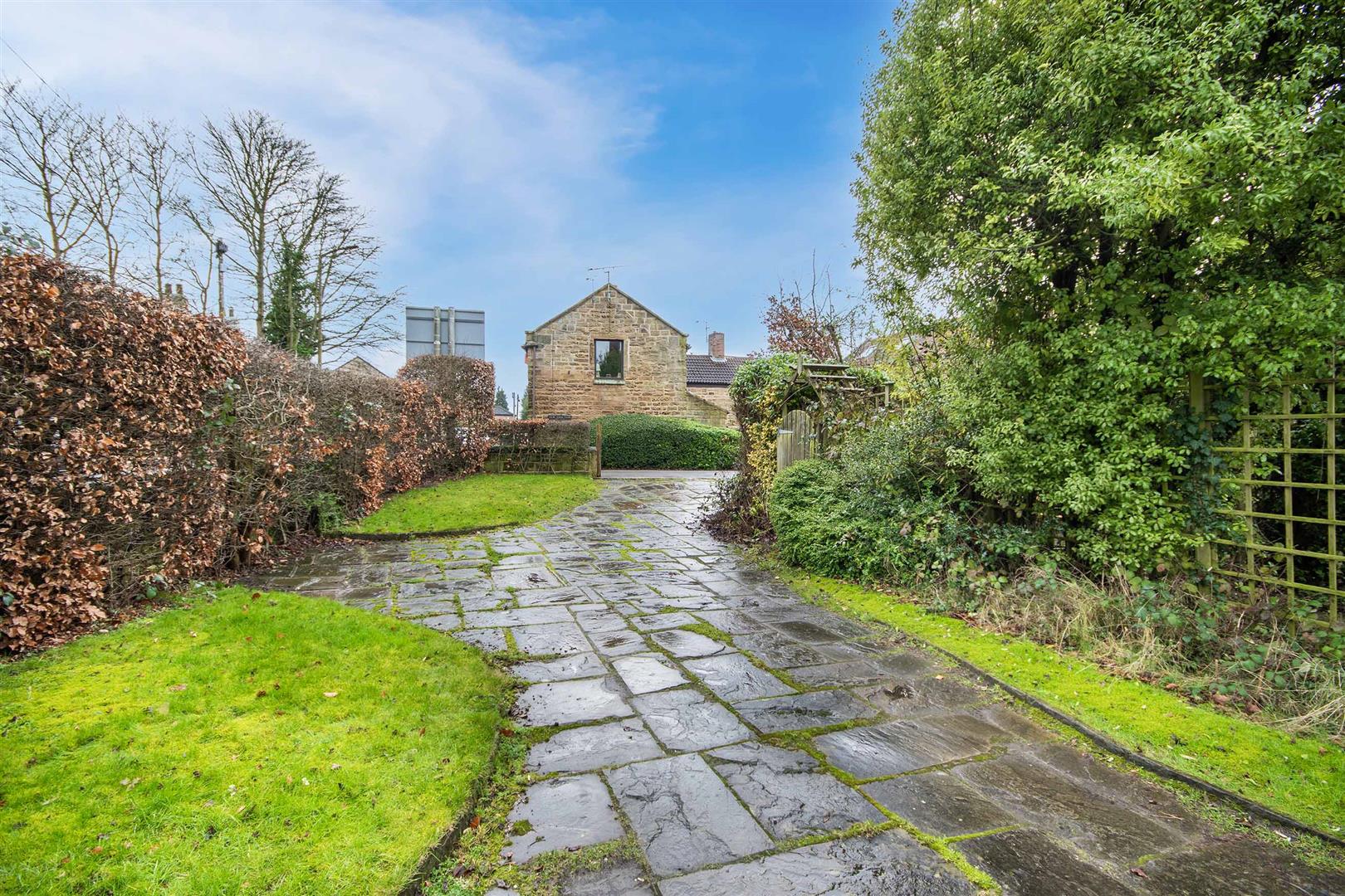 Lilac Farm, Morthen Road, Wickersley, Rotherham, S66 1EU