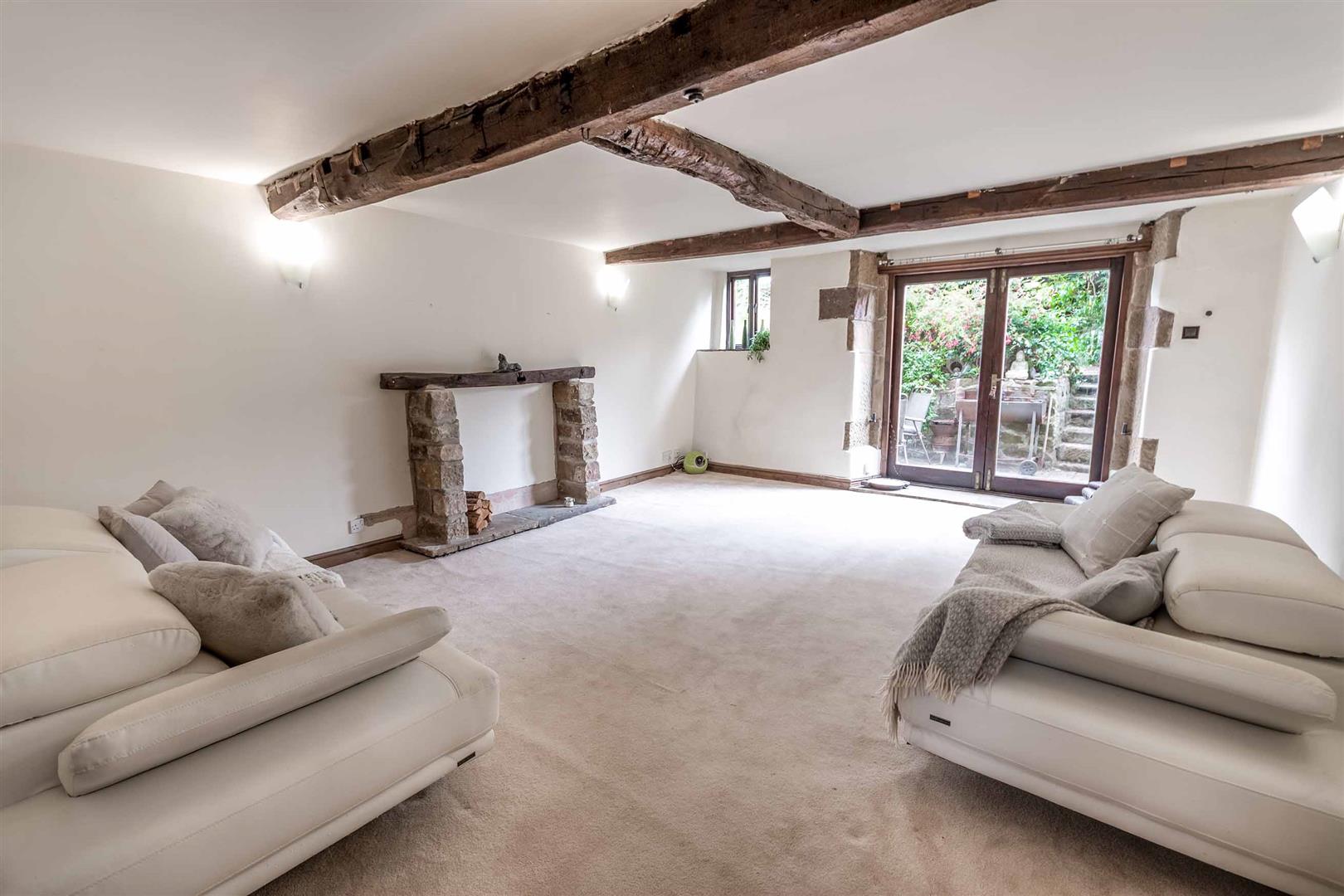 2, Holly Barn Fold, Hooton Roberts, Rotherham, S65 4PL