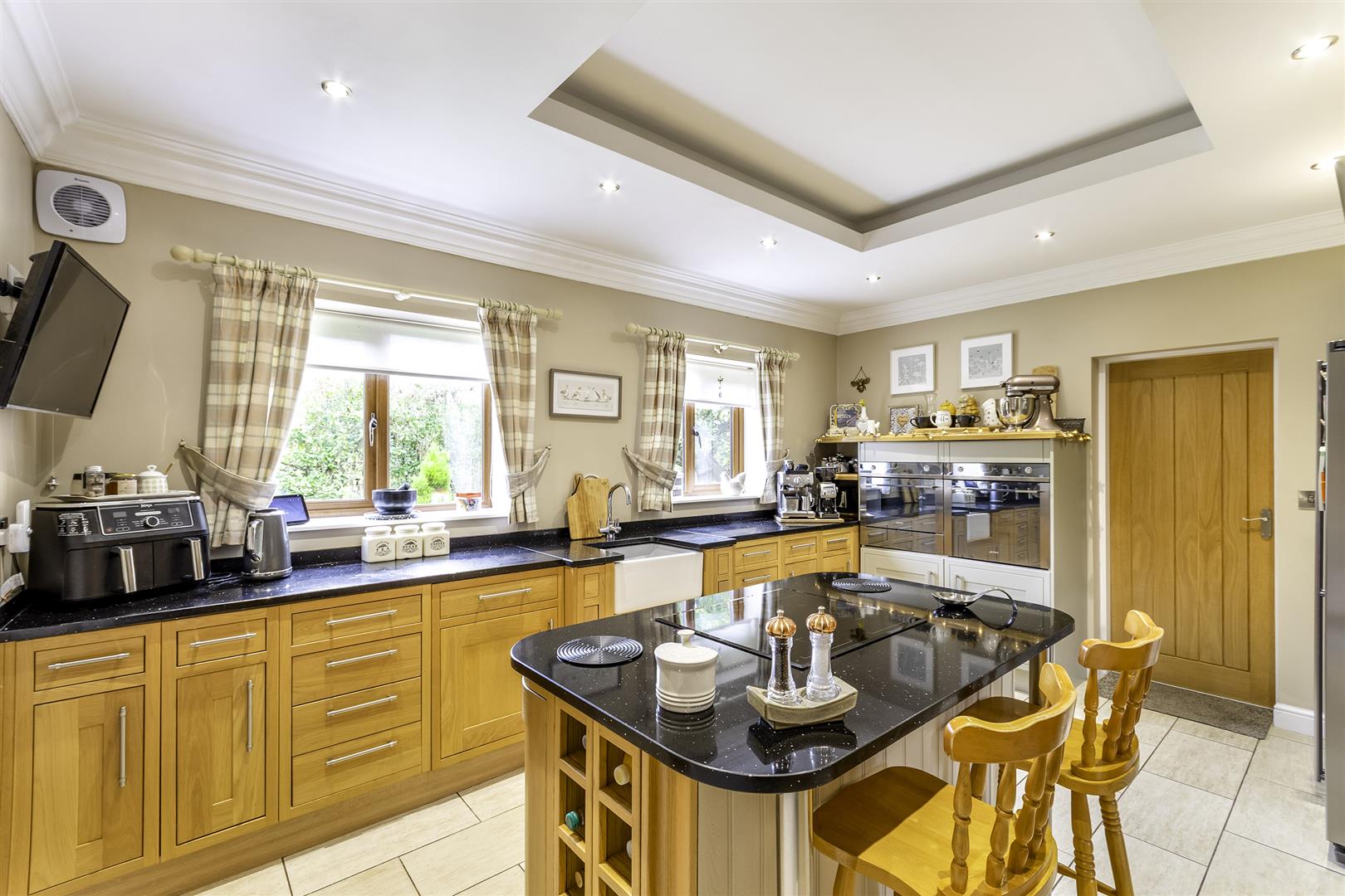 Wayside, Woodall Lane, Harthill, S26 7YQ