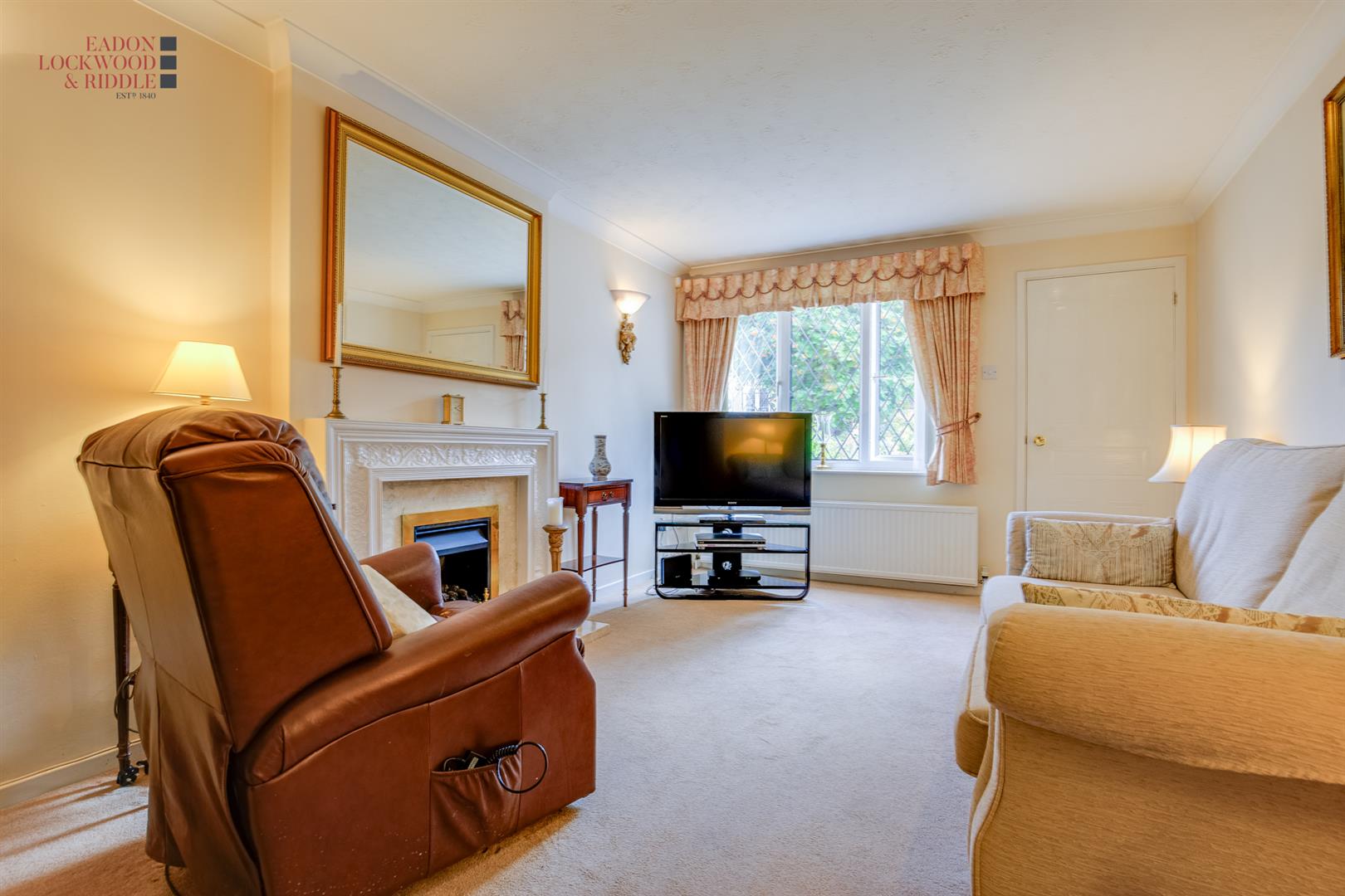 8, Whiston Vale, Whiston, Rotherham, S60 4JJ