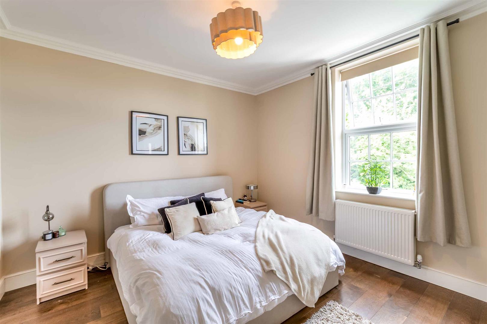 5, Sitwell Vale, Rotherham, S60 2UF
