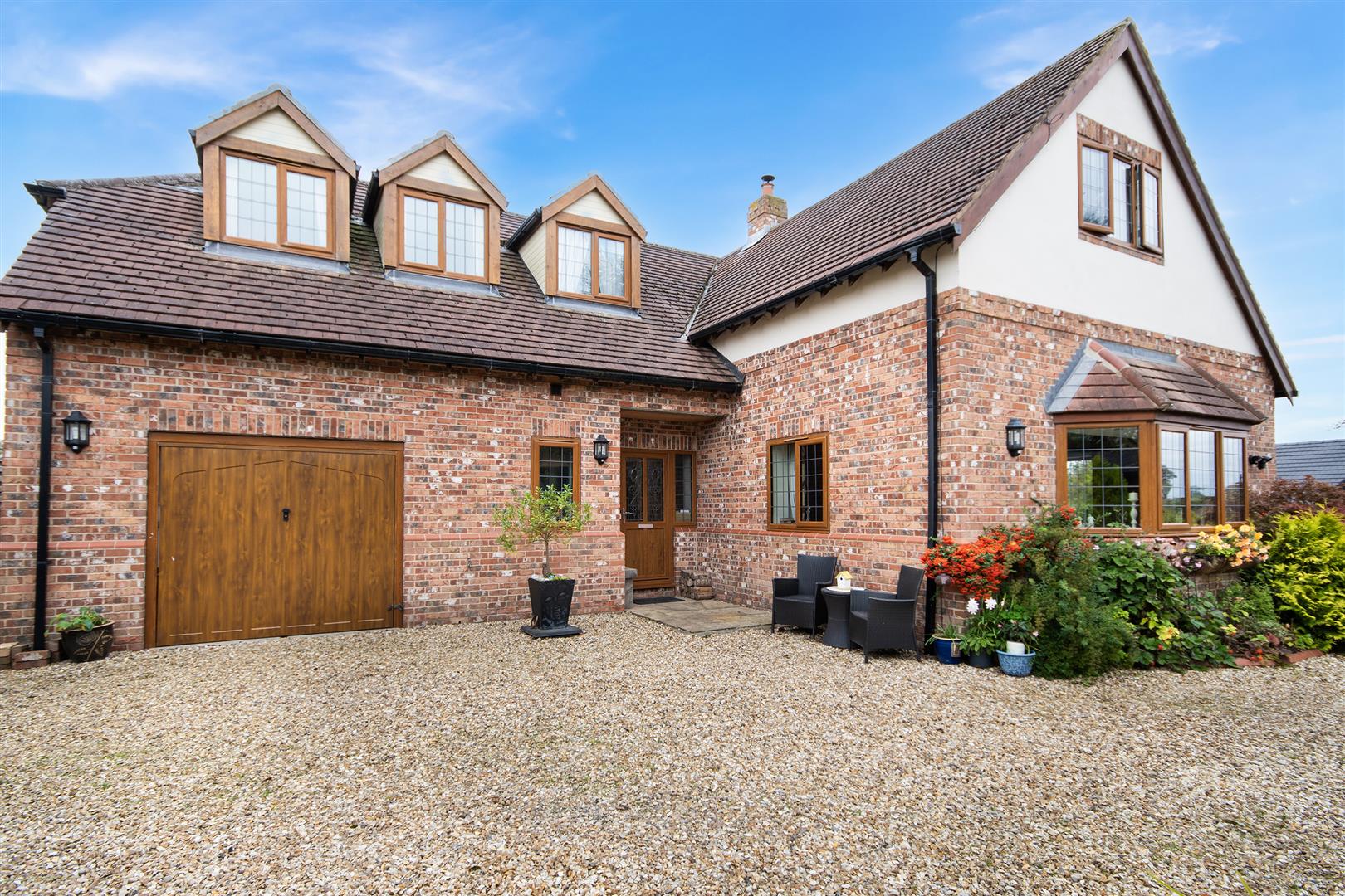 Wayside, Woodall Lane, Harthill, S26 7YQ