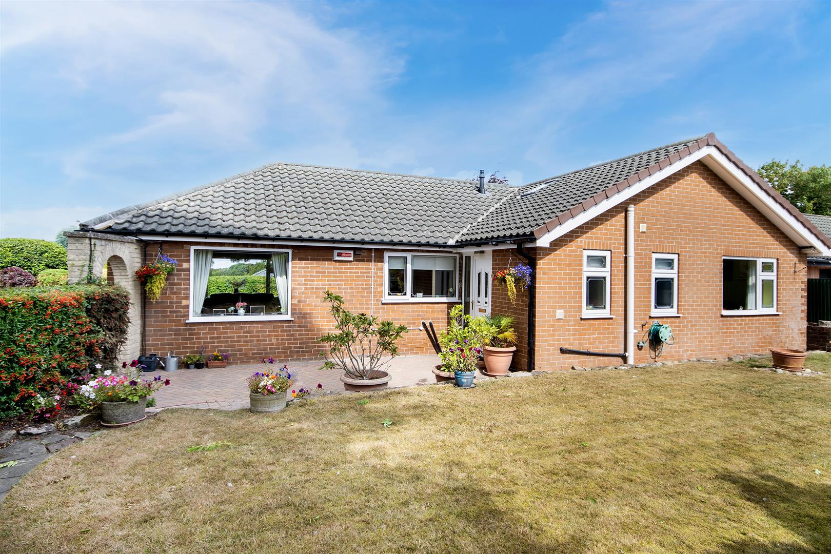 4, Garden Lane, Ravenfield, Rotherham, S65 4ND