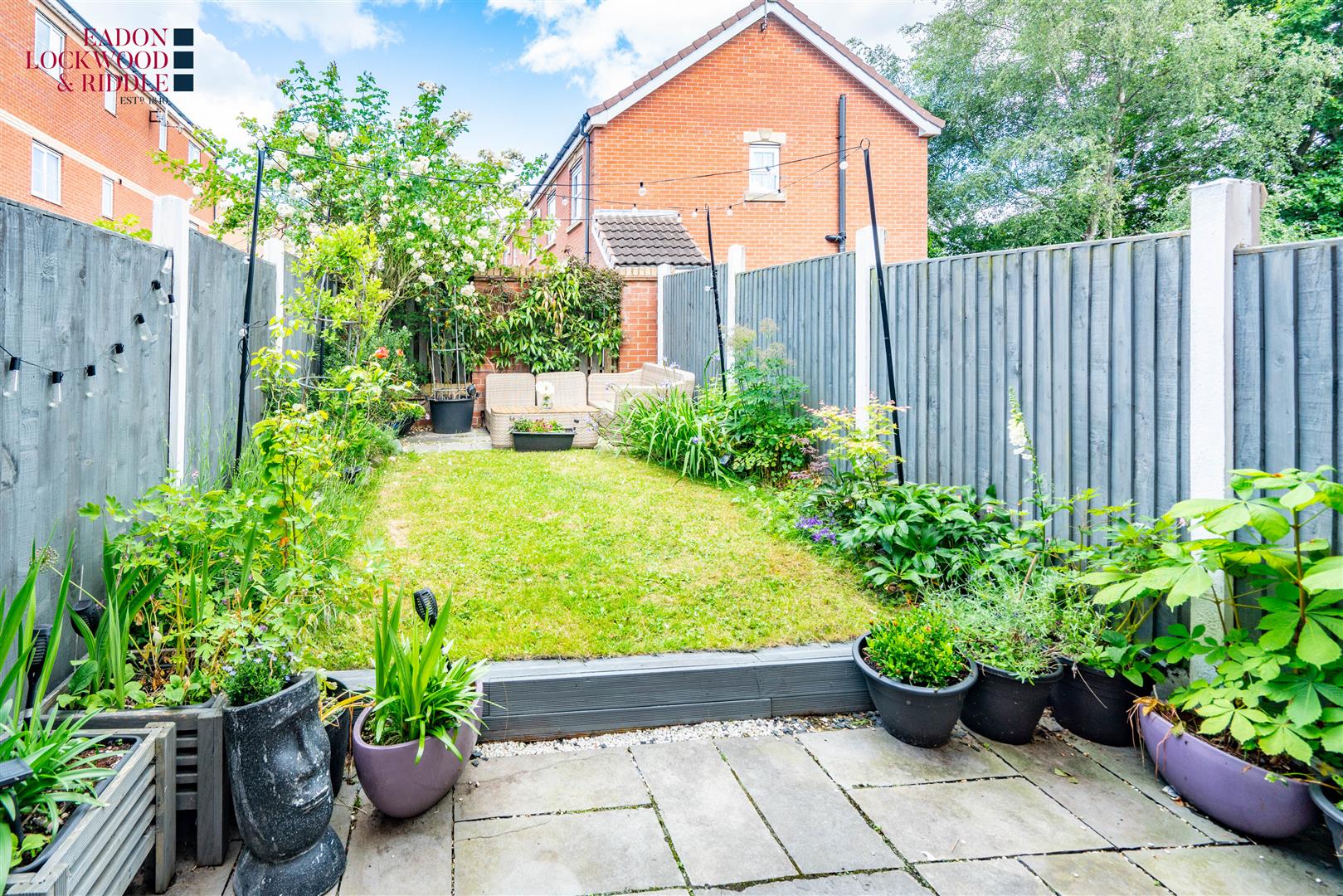 7, Peak Close, Woodlaithes, Rotherham, S66 3XD