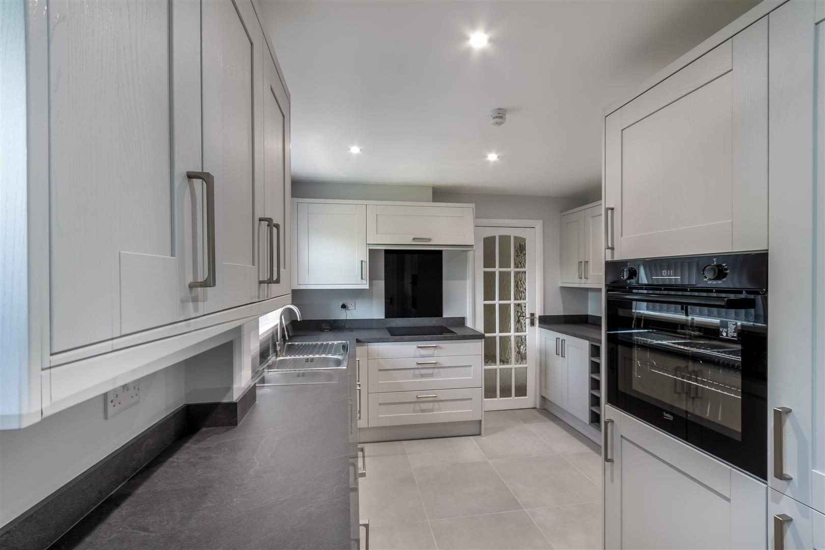18, Lytham Avenue, Dinnington, Sheffield, S25 2TB