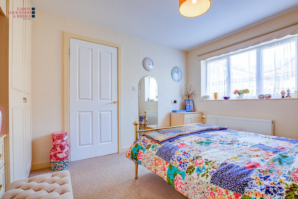 12, Marlowe Close, Bramley, Rotherham, S66 1WB