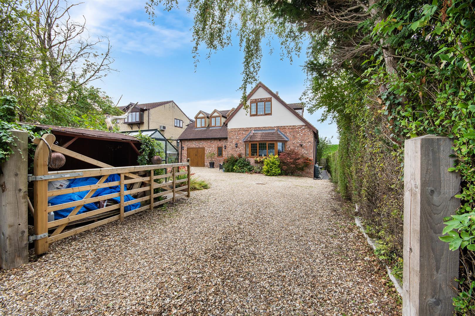 Wayside, Woodall Lane, Harthill, S26 7YQ