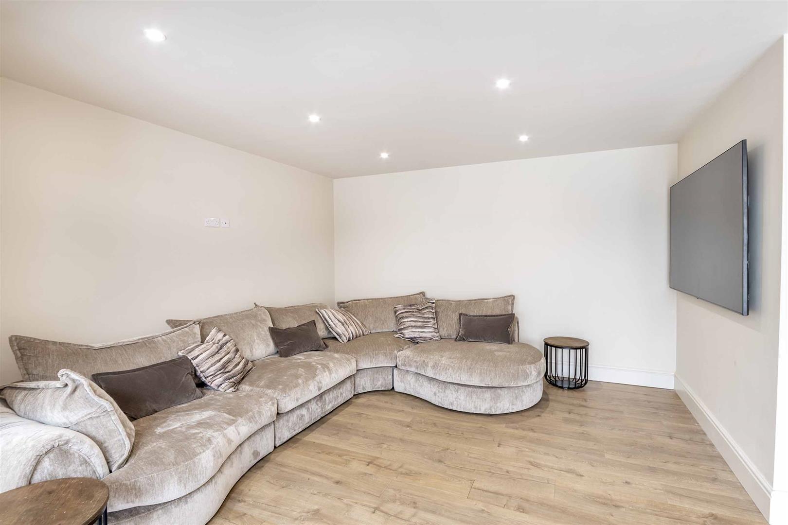 Thornfield, Lings Lane, Wickersley, Rotherham, S66 1JP