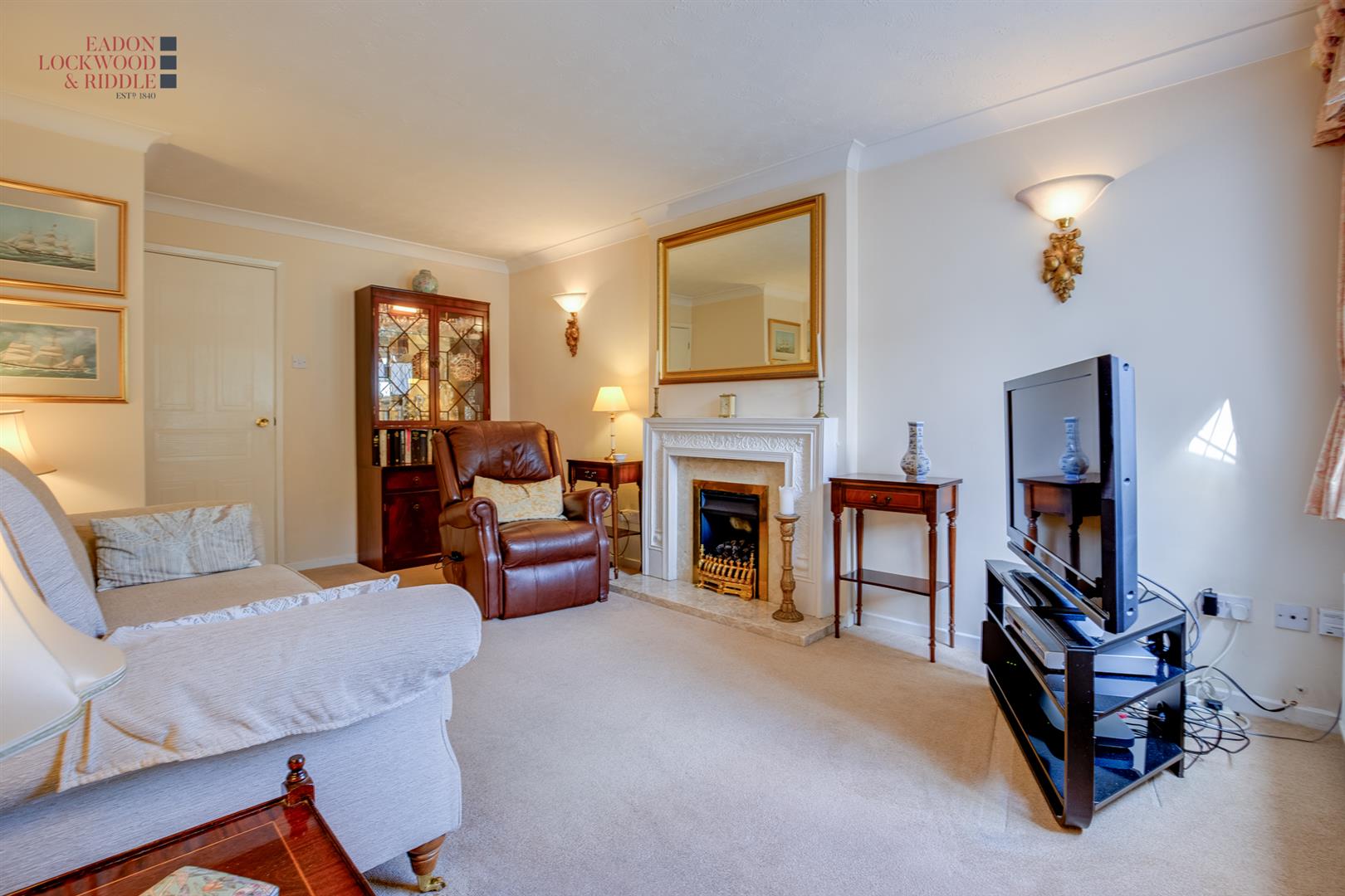 8, Whiston Vale, Whiston, Rotherham, S60 4JJ