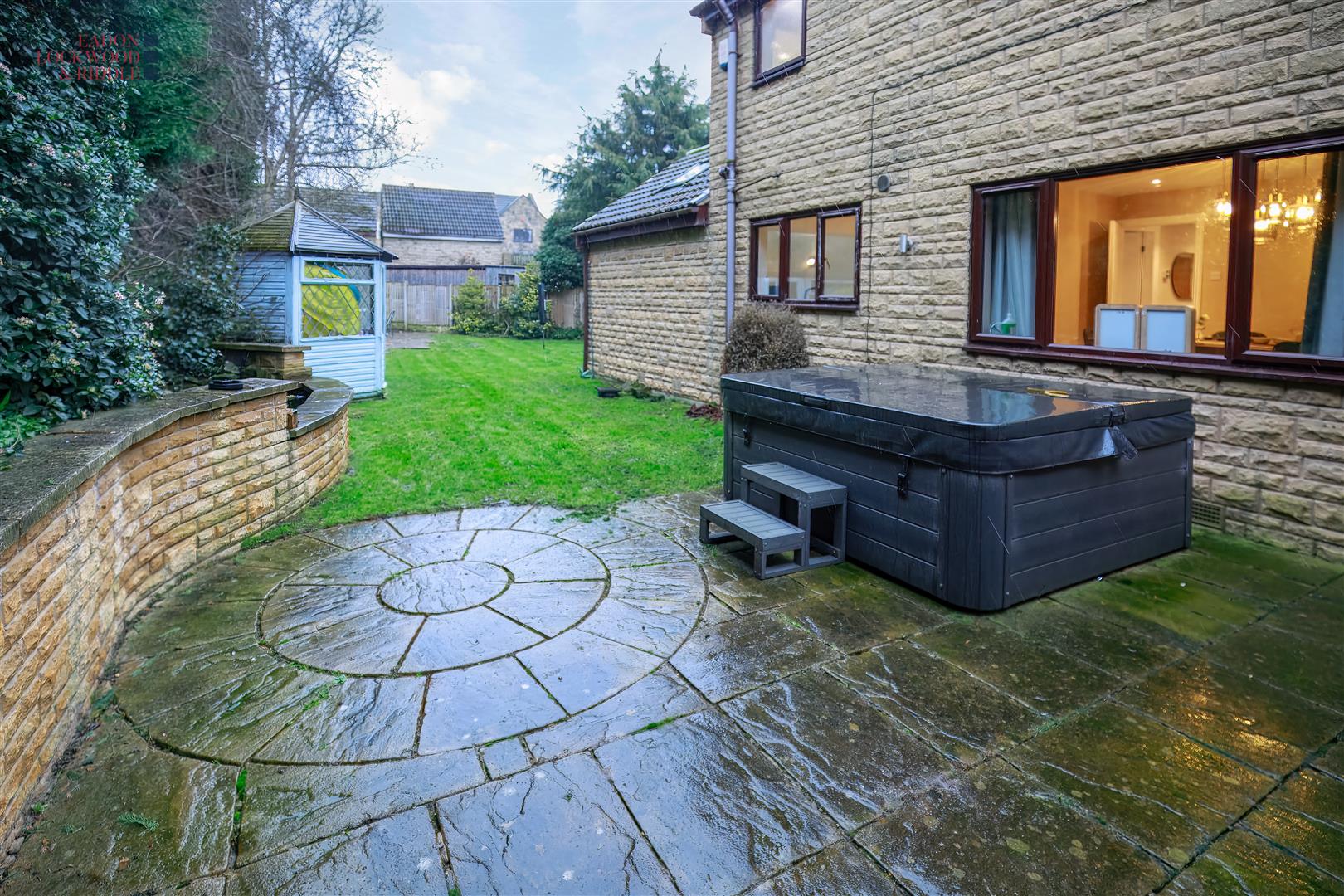 8, Pinchfield Court, Wickersley, Rotherham, S66 1FE