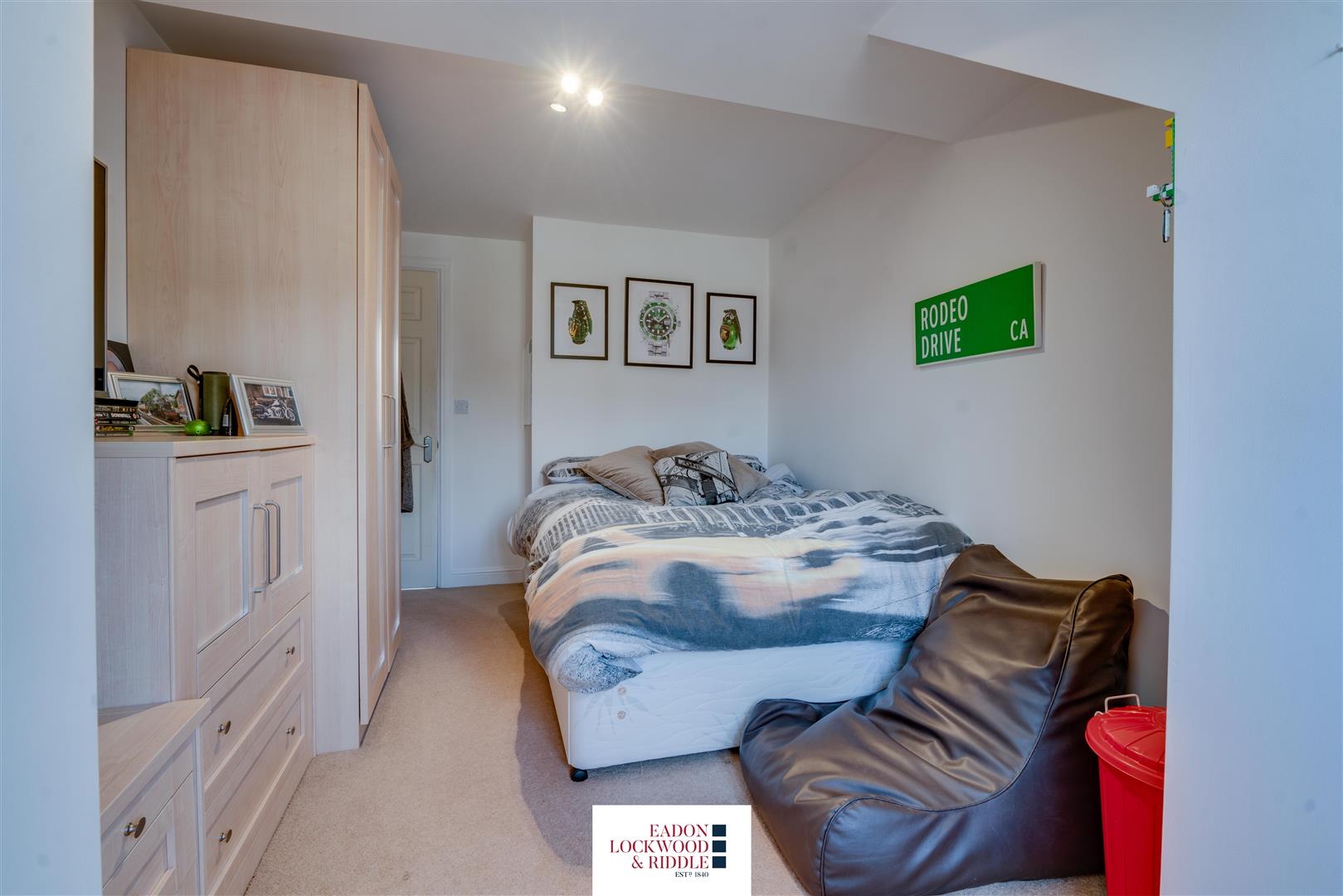 33, Weetwood Road, Rotherham, S60 3LJ