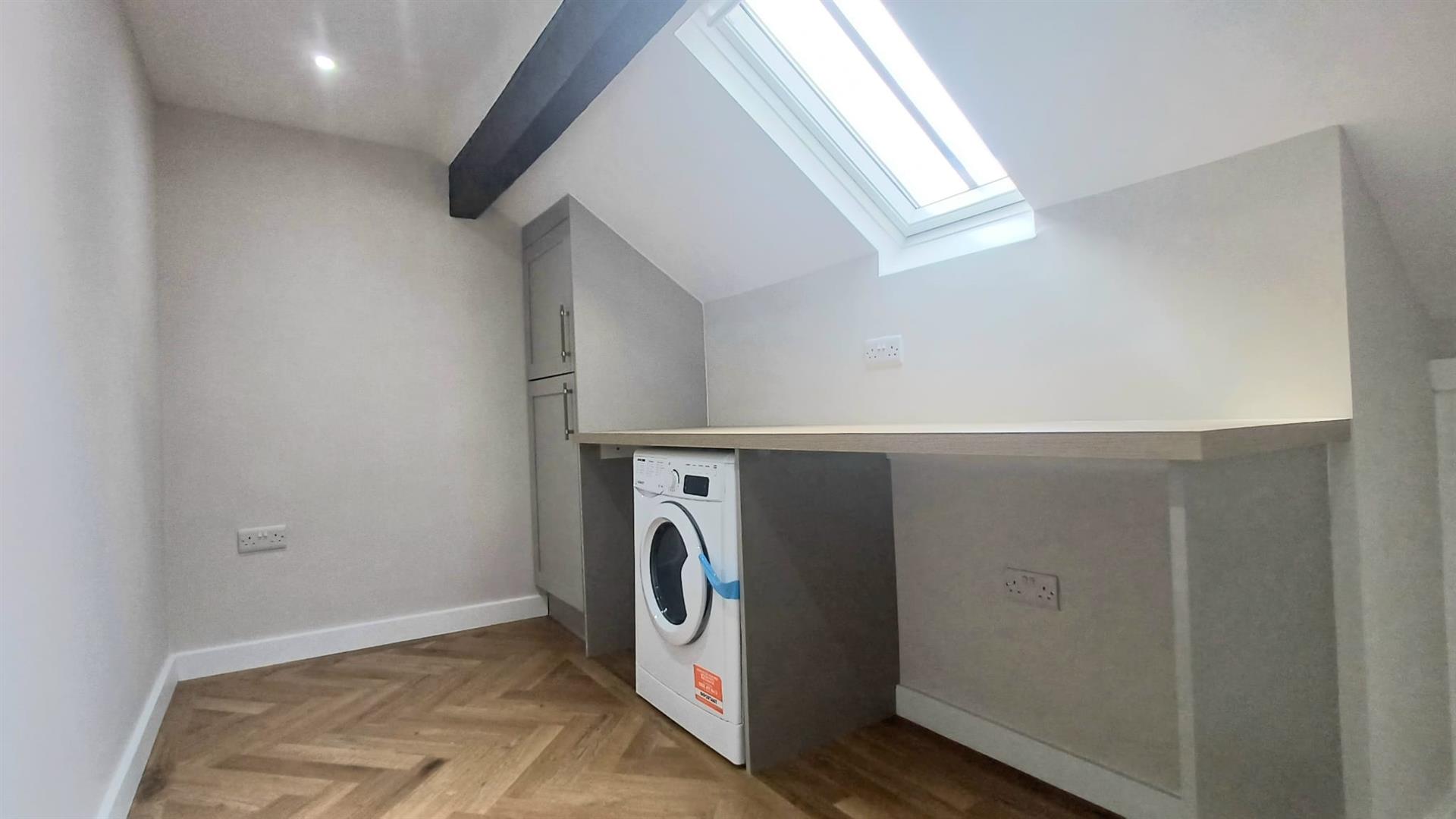 Flat 2, 36, Matlock Street, Bakewell, DE45 1EE
