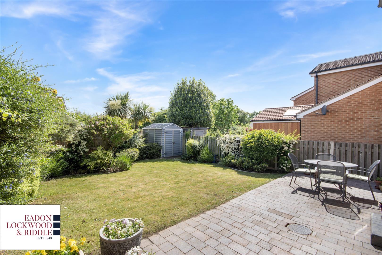 11, Wheatfield Drive, Tickhill, Doncaster, DN11 9US