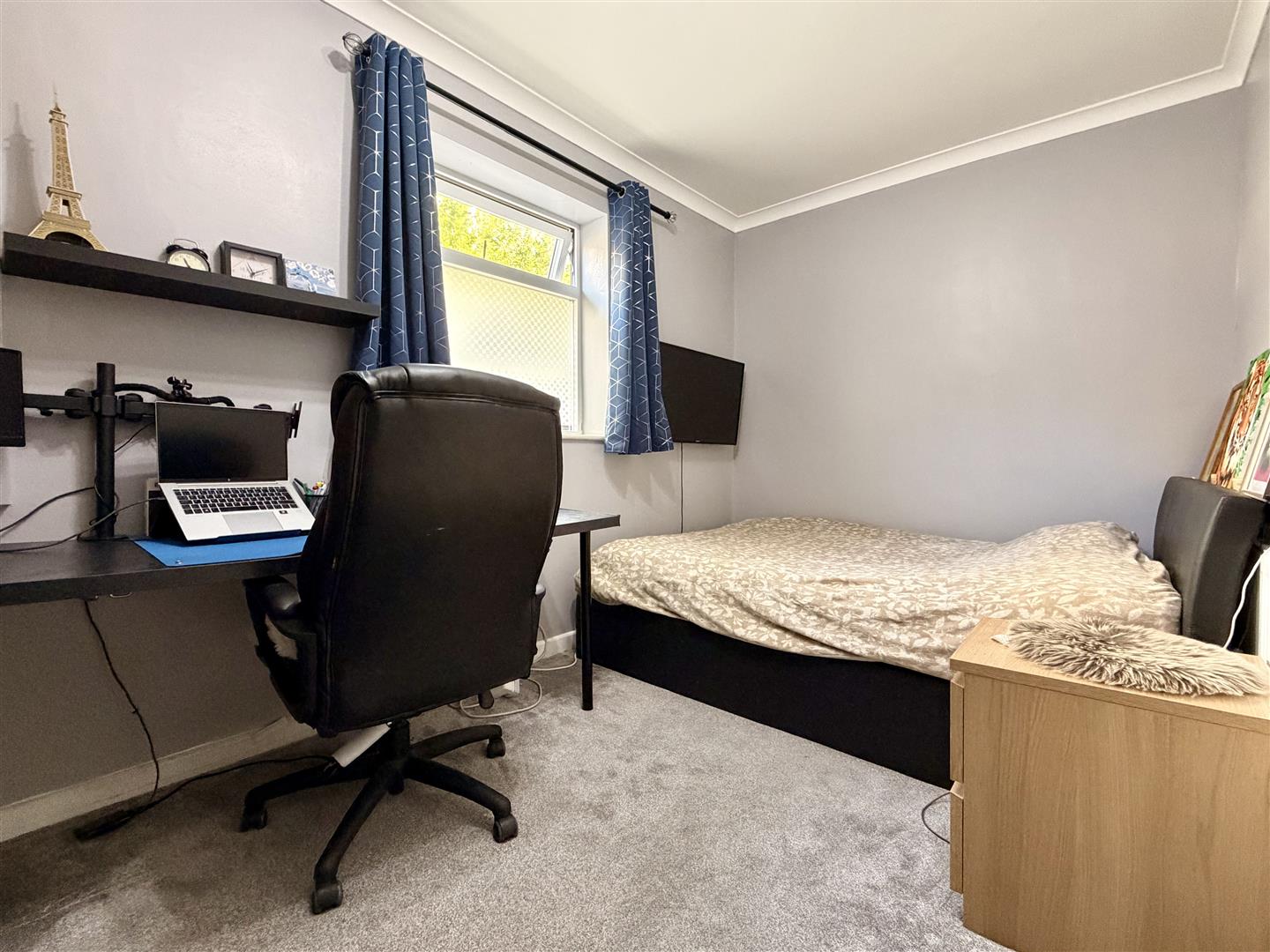 35, Devonshire Road, Dore, Sheffield, S17 3NT
