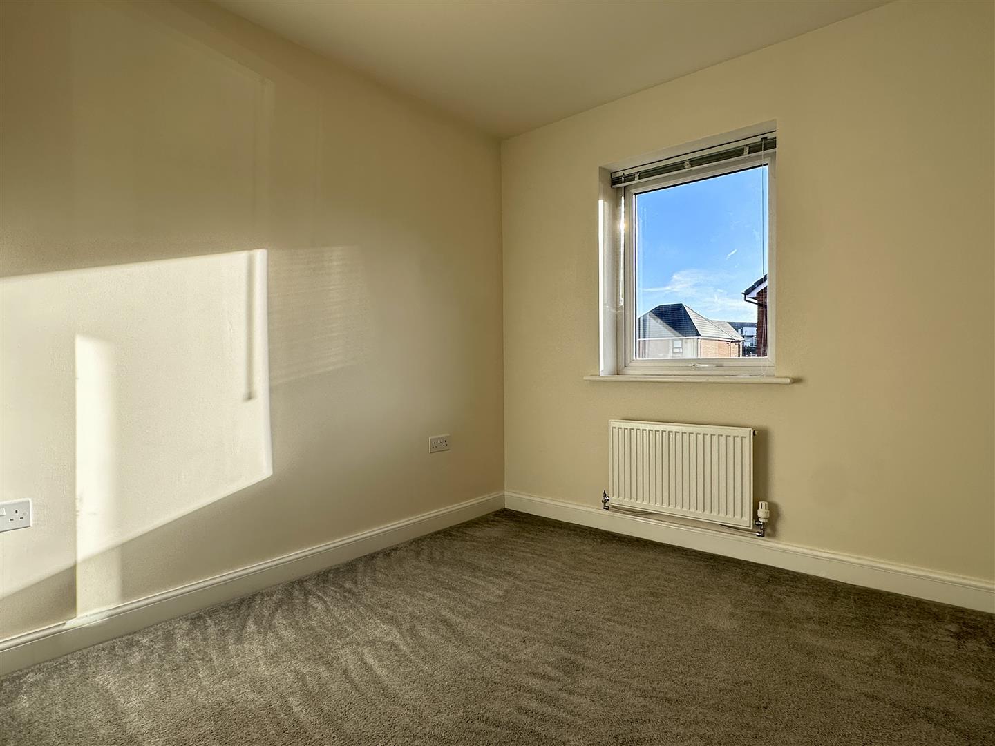 25, Autumn Fields, Waverley, Rotherham, S60 8DN