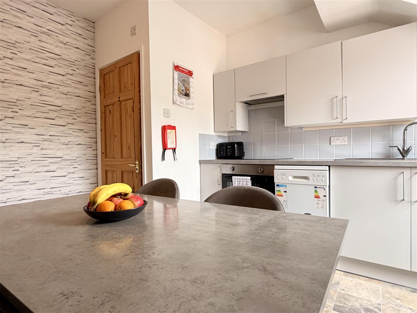 Apartment 3, Sherwood House, Haddon Road, Bakewell, DE45 1EP