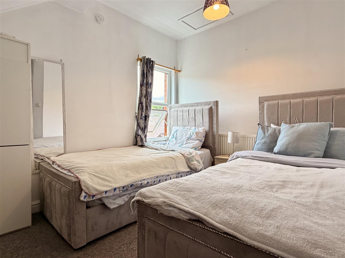 Apartment 3, Sherwood House, Haddon Road, Bakewell, DE45 1EP