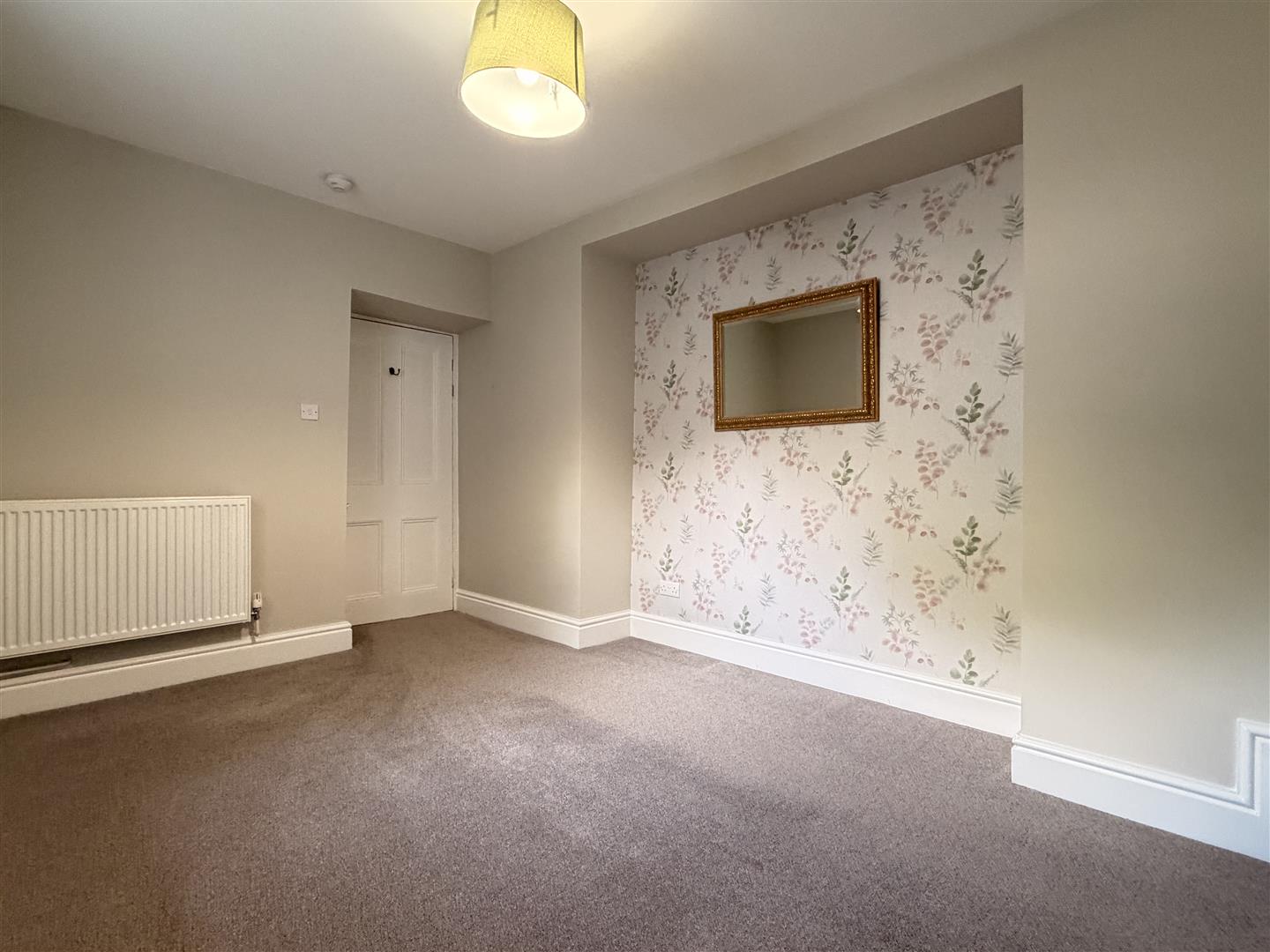 1, Dale View, Taddington, Buxton, SK17 9UG