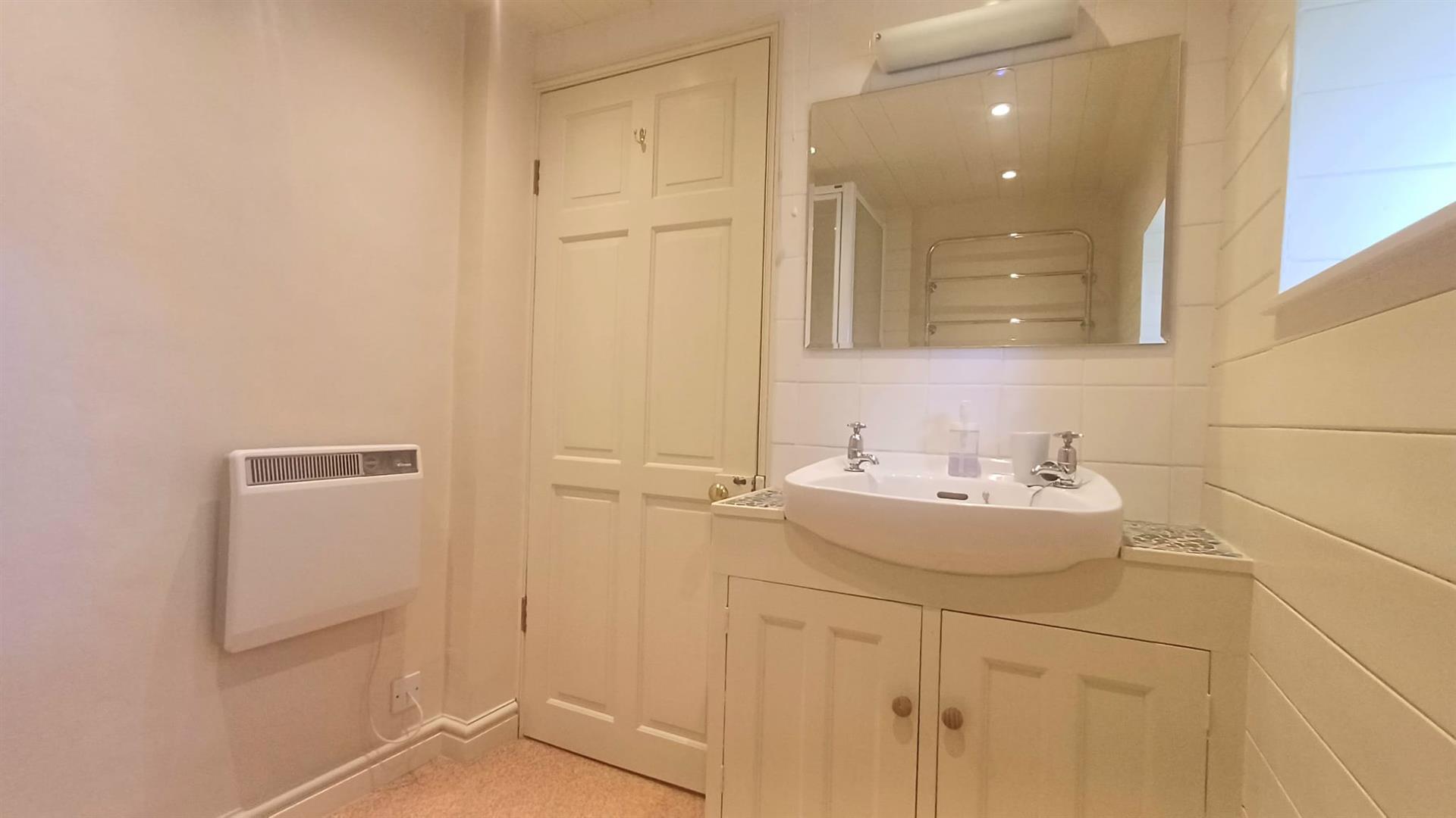 3 New Houses, Bottomhill Road, Cressbrook, Buxton, SK17 8ST