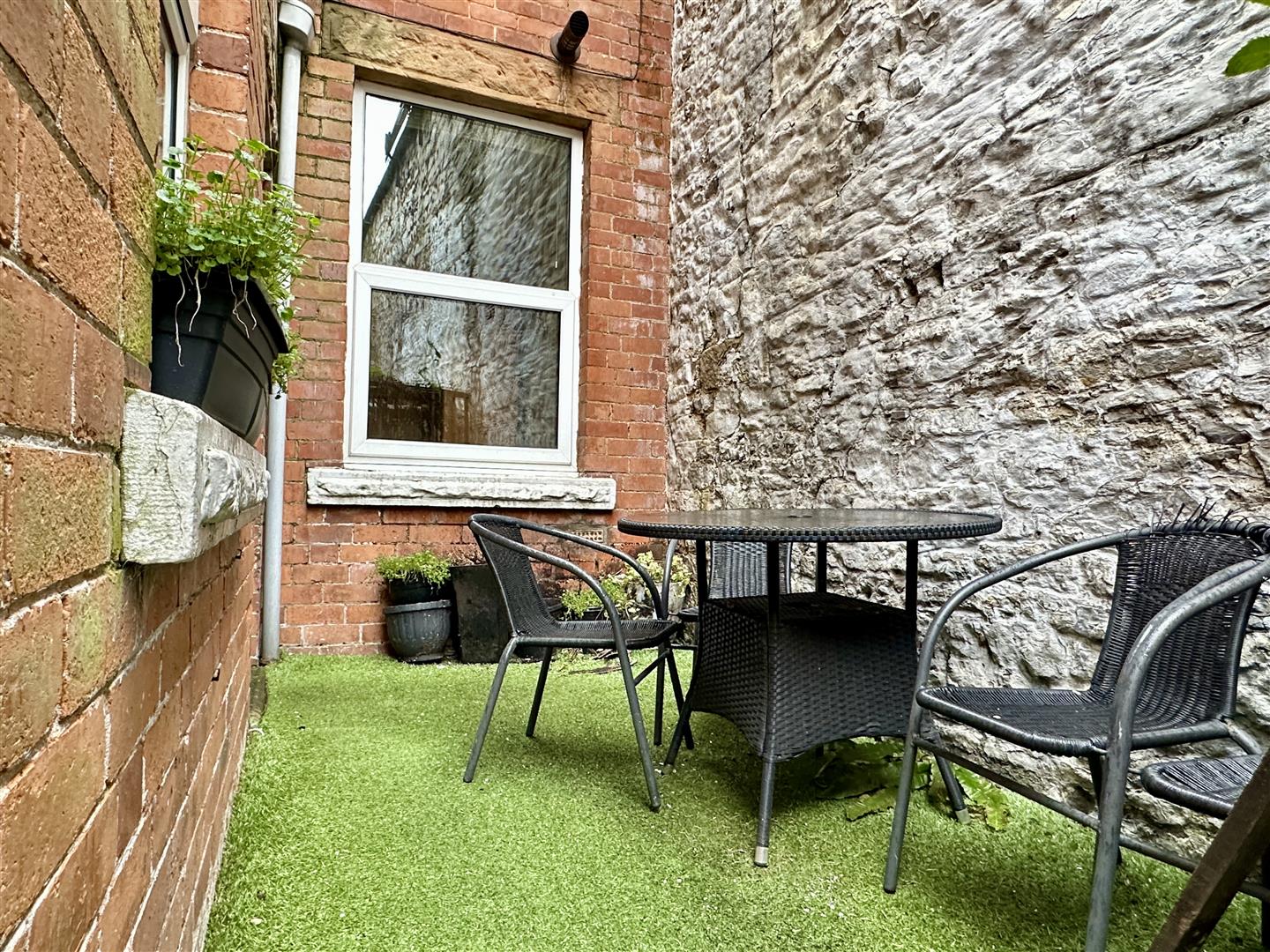 Apartment 1, Sherwood House, Haddon Road, Bakewell, DE45 1EP