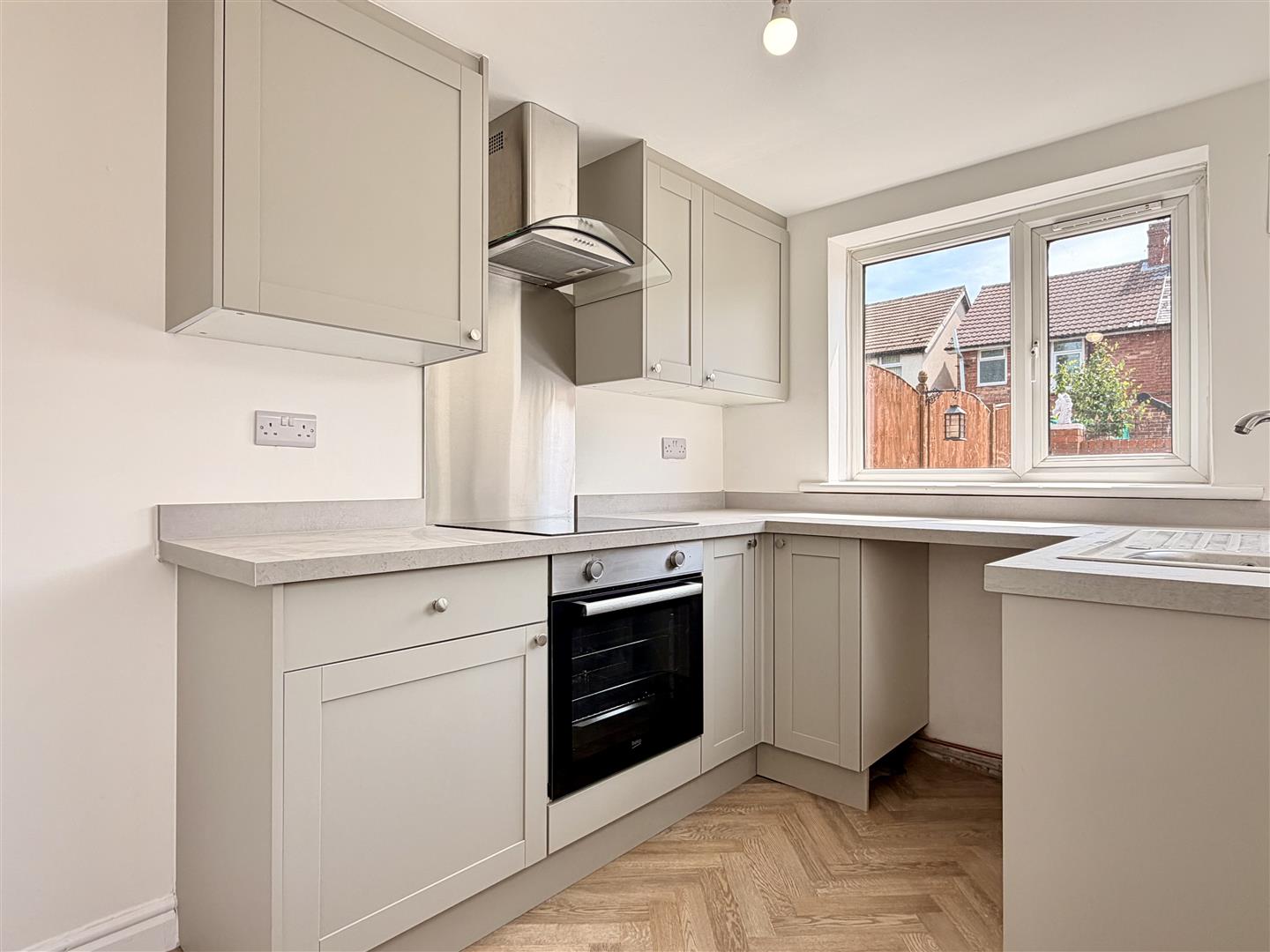 9, Beech Grove, Bentley, DN5 0DG
