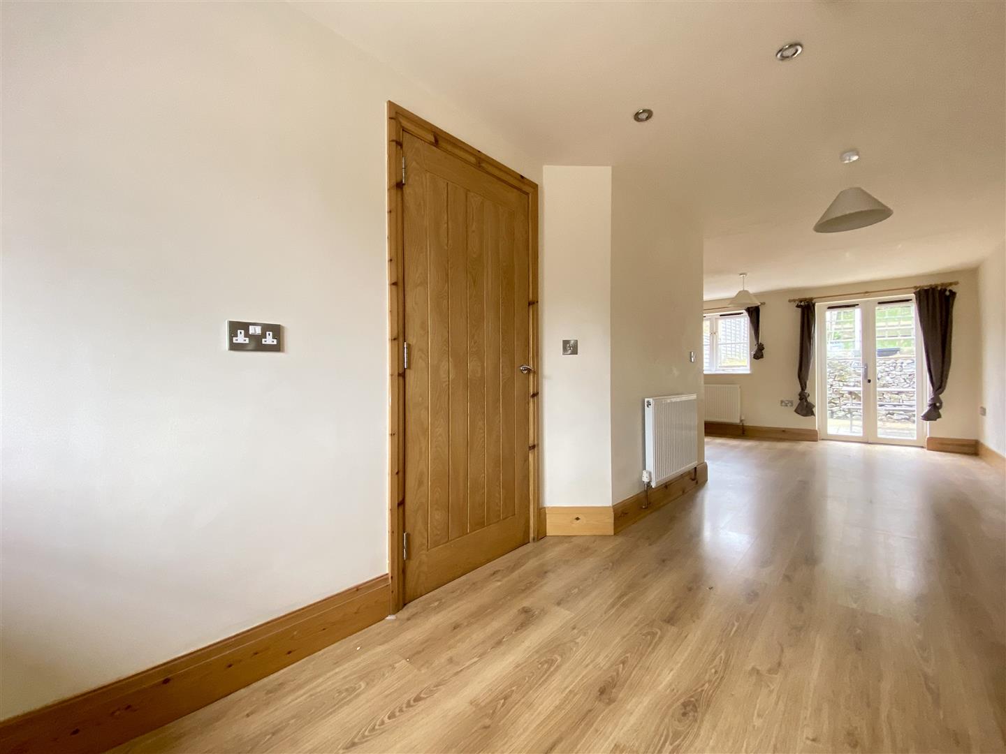 Bowlers Cottage, 2, Cross Daggers Cottages, Commercial Road, Tideswell Buxton, SK17 8NU