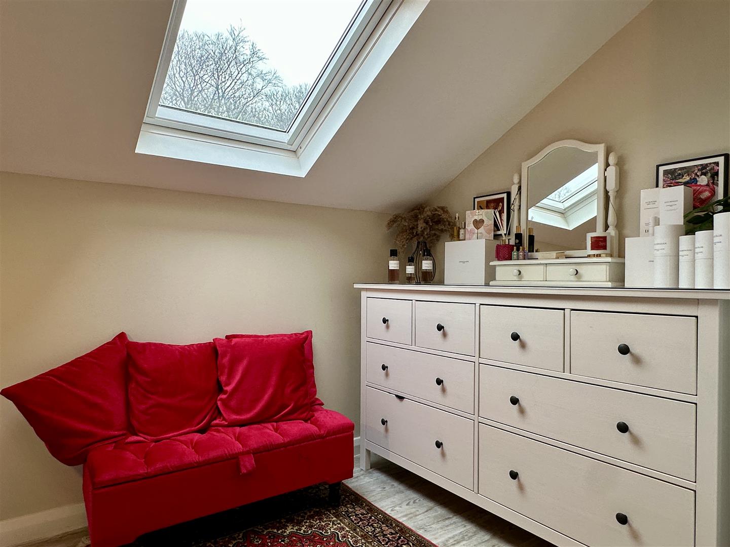 2, Akley Bank Close, Sheffield, S17 4DW