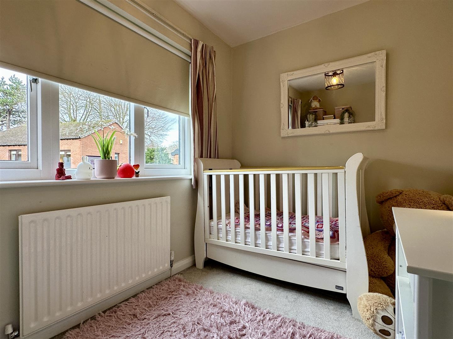2, Akley Bank Close, Sheffield, S17 4DW