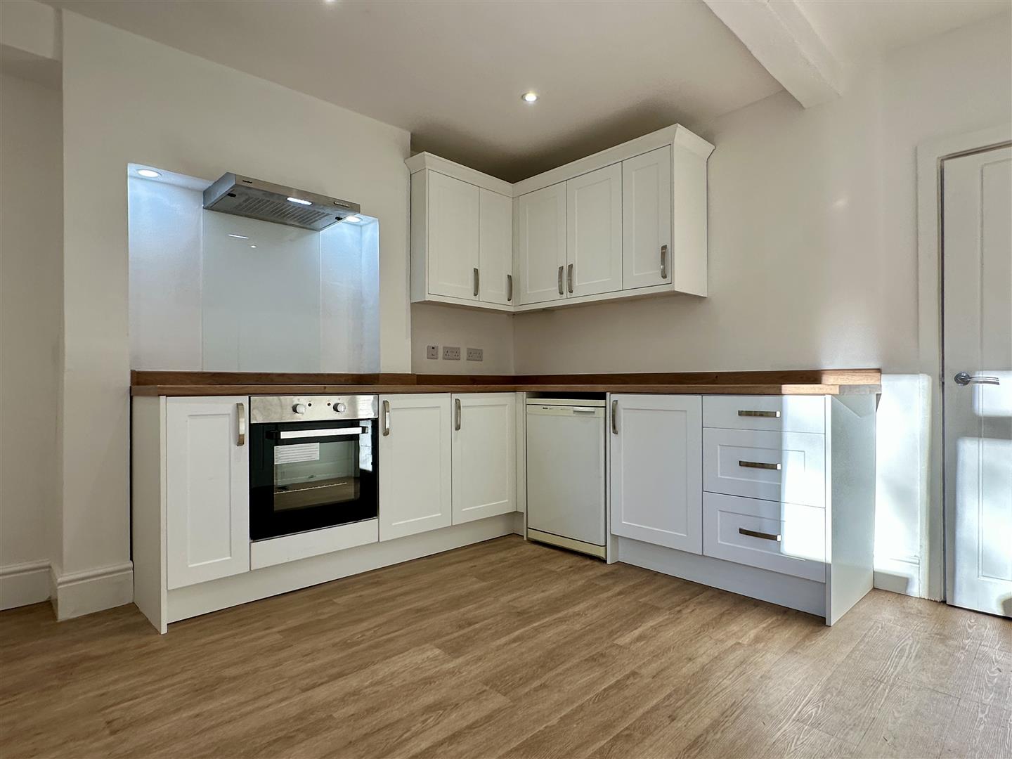 1 Chapel Cottages, Main Road, Hathersage, Hope Valley, S32 1BB
