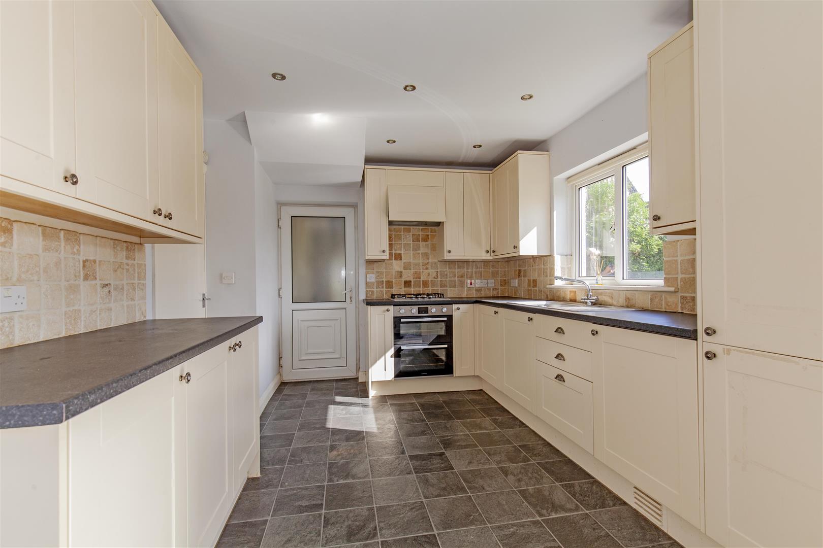 28, Pinfold Road, Tideswell, Buxton, Derbyshire, SK17 8PN