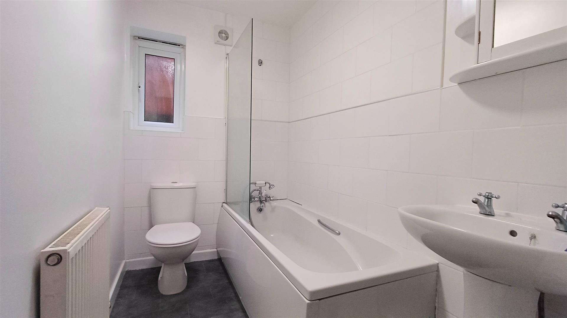 7a, Poplar Road, Dunscroft, DN7 4AW