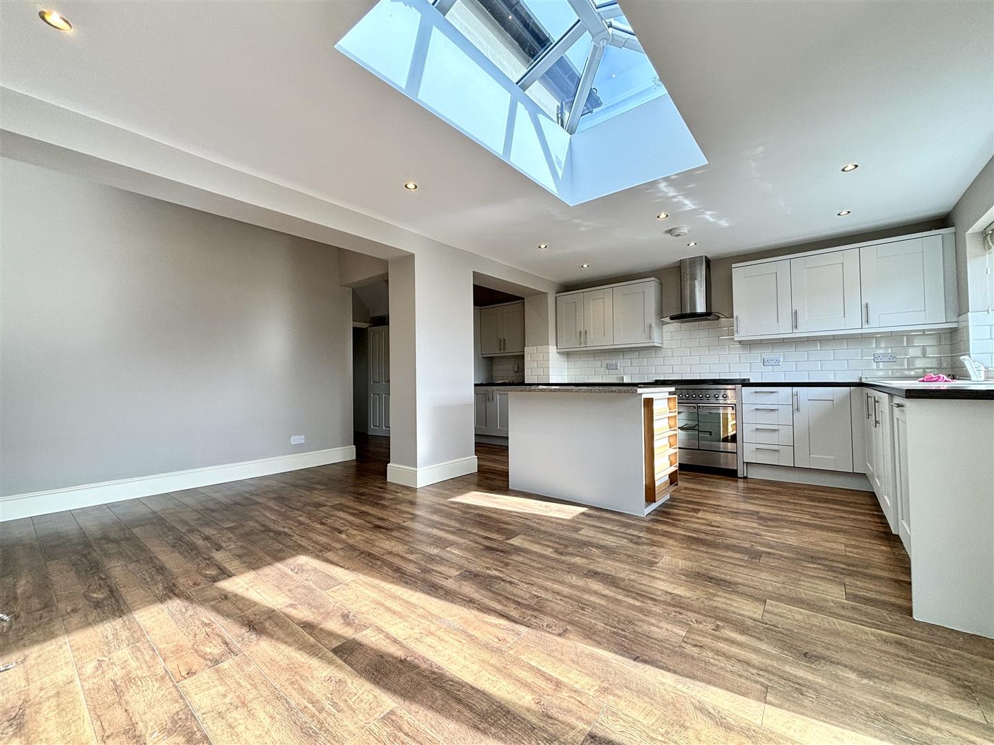 8, Stonecroft Road, Sheffield, S17 4DE