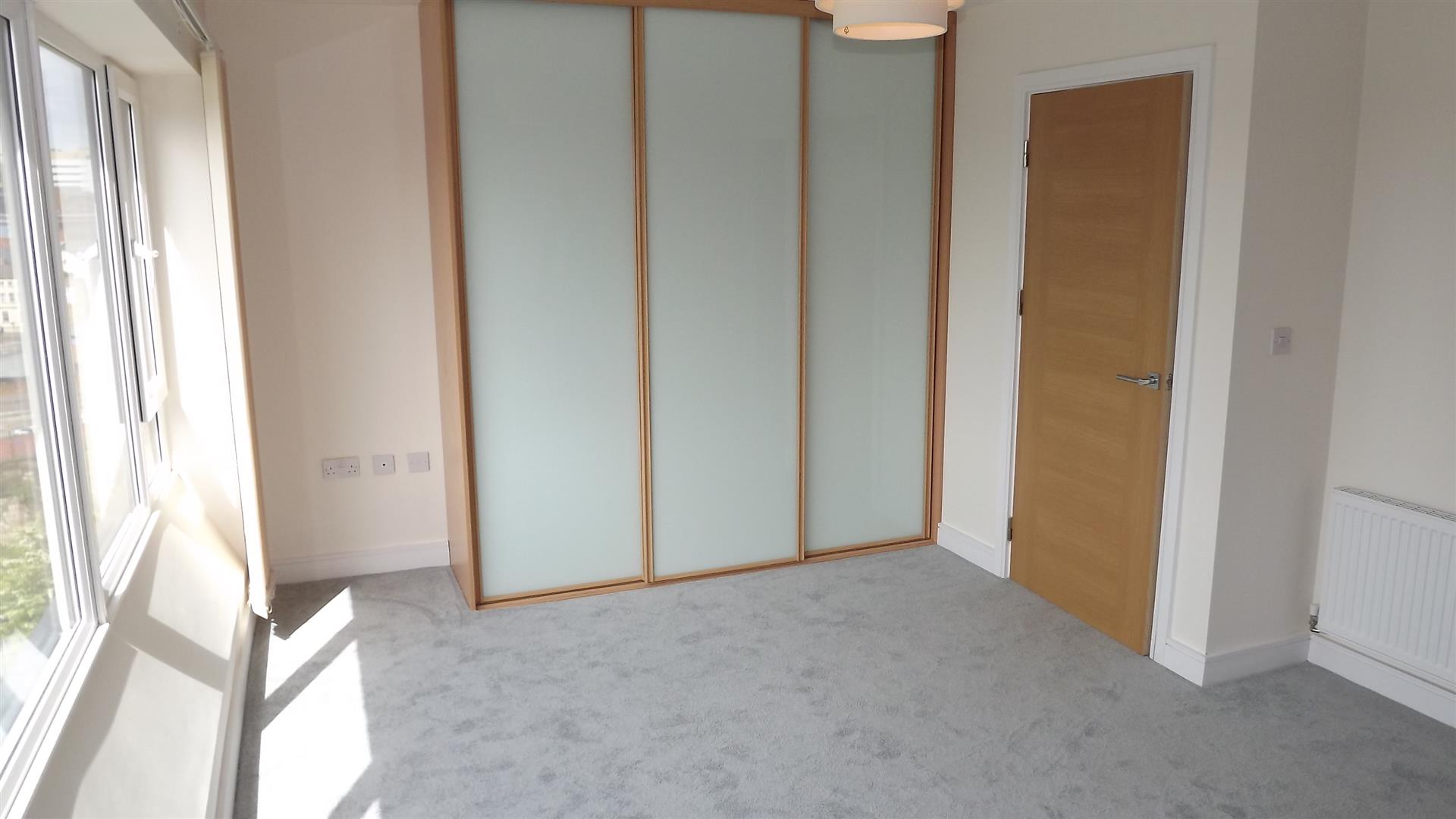 33, Castle Croft Drive, Sheffield, S2 2BZ