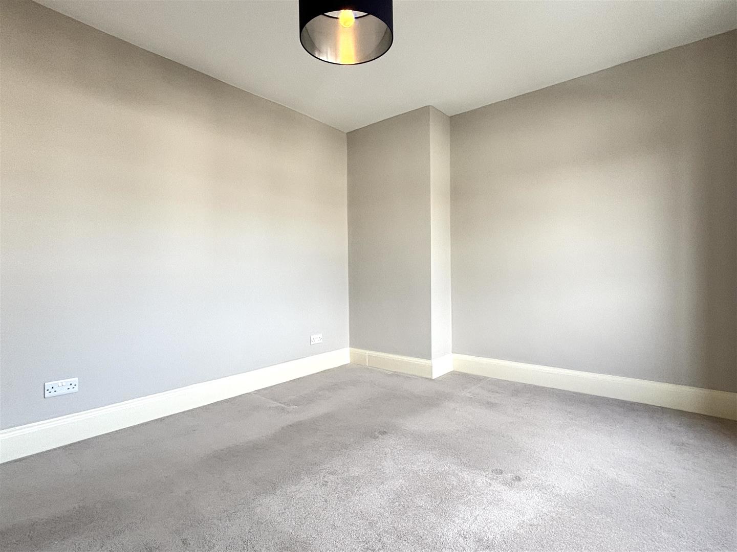 8, Stonecroft Road, Sheffield, S17 4DE