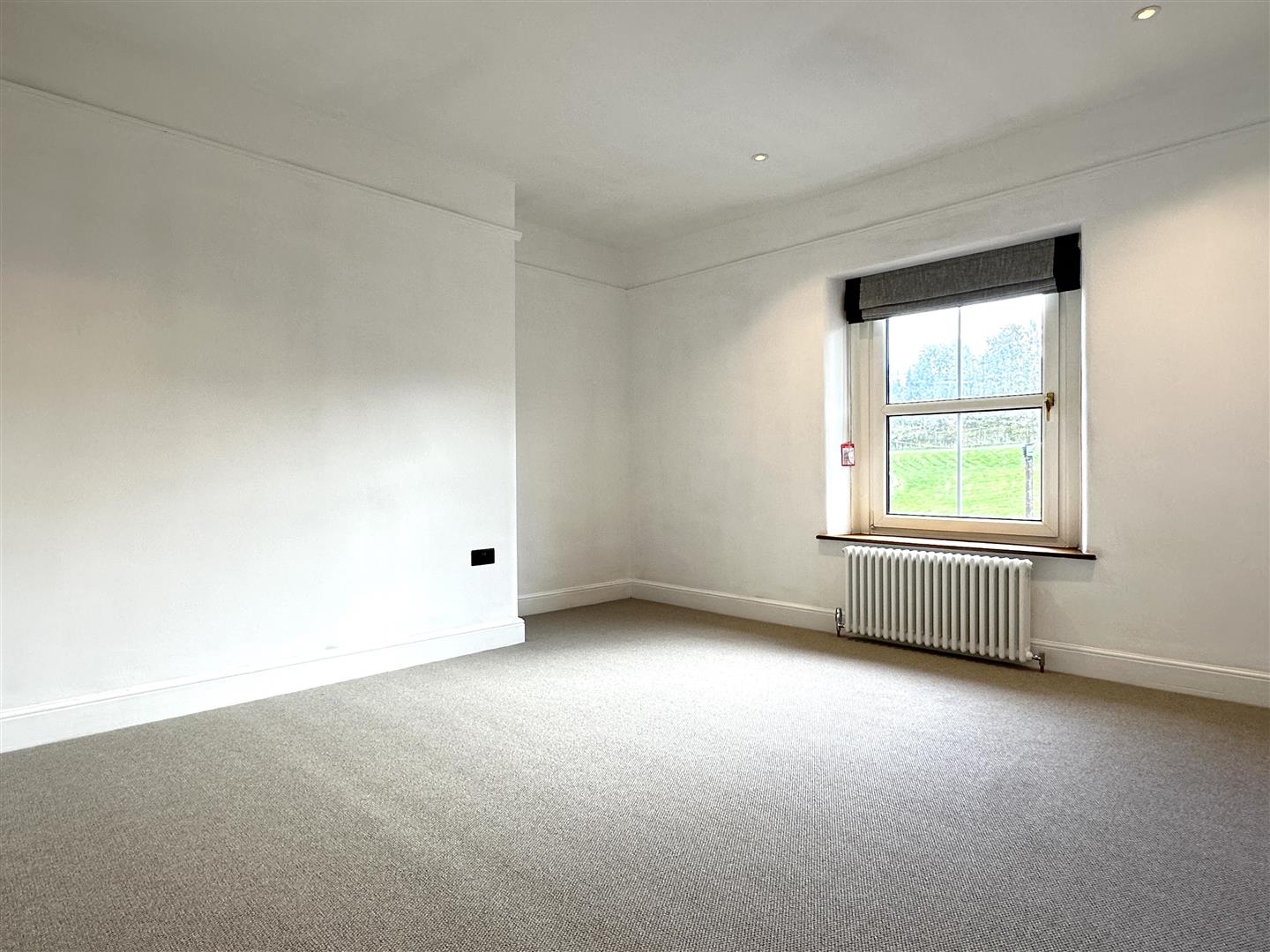 1 Pickford Villas, Monyash Road, Bakewell, DE45 1FG
