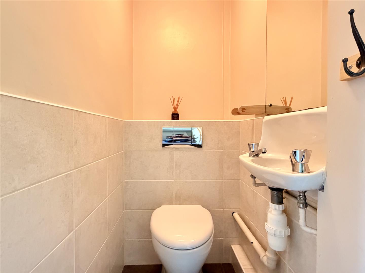 1, Cliffe Farm Drive, Sheffield, S11 7JW