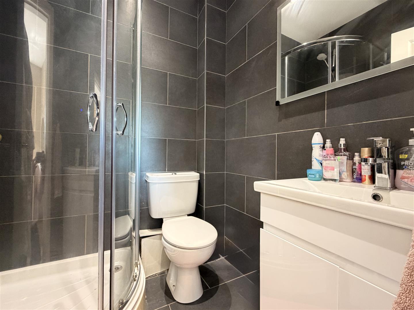 Hastings Court, Flat 8, 250 Bawtry Road, Wickersley, Rotherham, S66 1JY