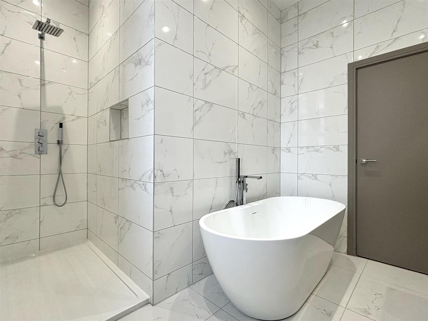 Apartment 6 Sitwell House, Coach House Lane, Rotherham, S60 3FG
