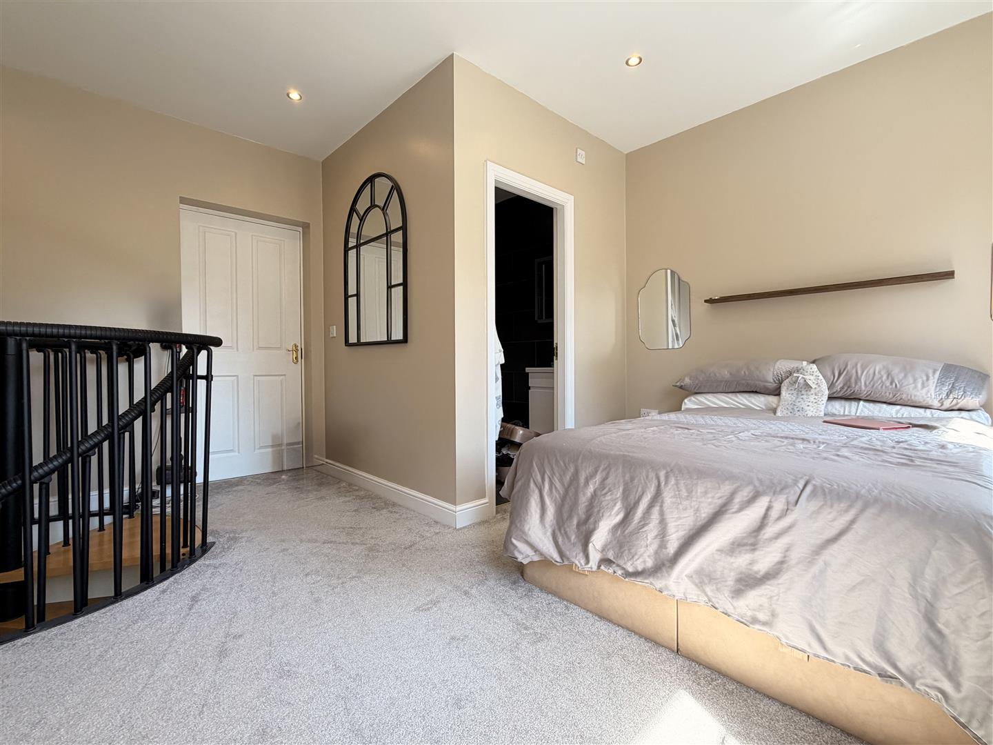 Hastings Court, Flat 8, 250 Bawtry Road, Wickersley, Rotherham, S66 1JY