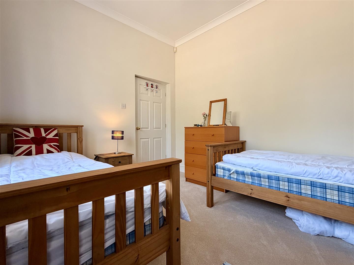 1 Talbot Court, Church Street, Eyam, Hope Valley, S32 5QH