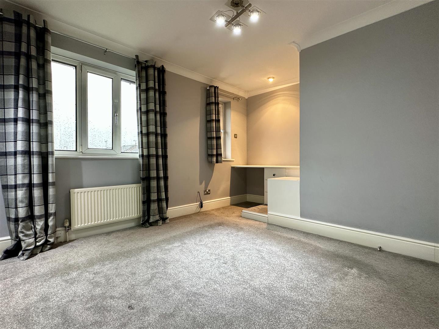 11, Trent Close, Edlington, Doncaster, DN12 1SG