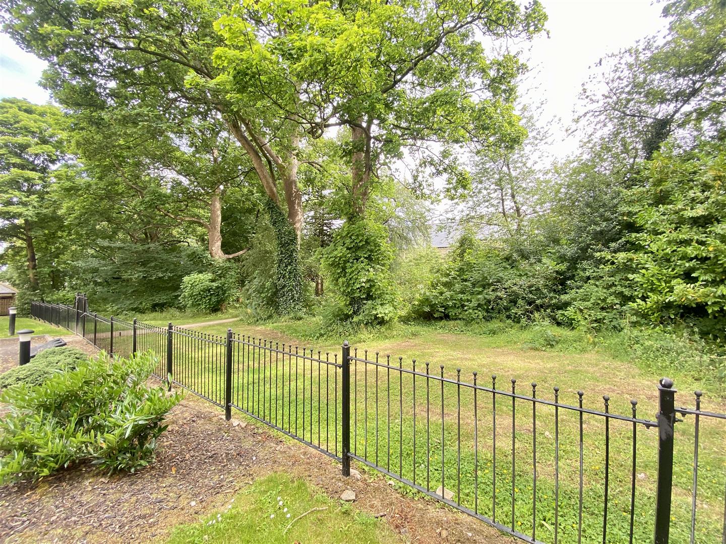 4 Wheeta House, Elm Gardens, Sheffield, S10 5AB