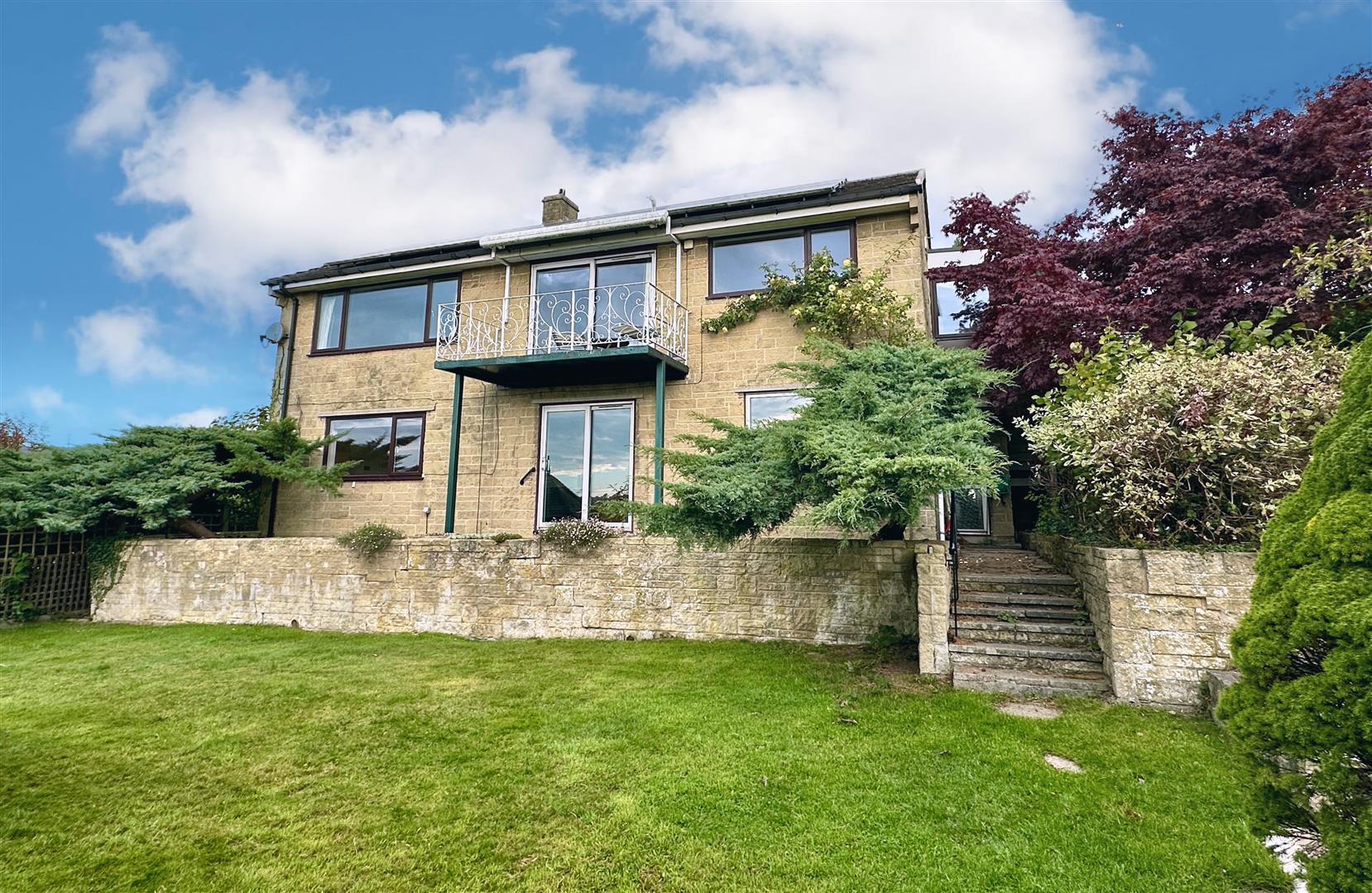 White Leaf, Higger Lane, Hathersage, Hope Valley, S32 1AW