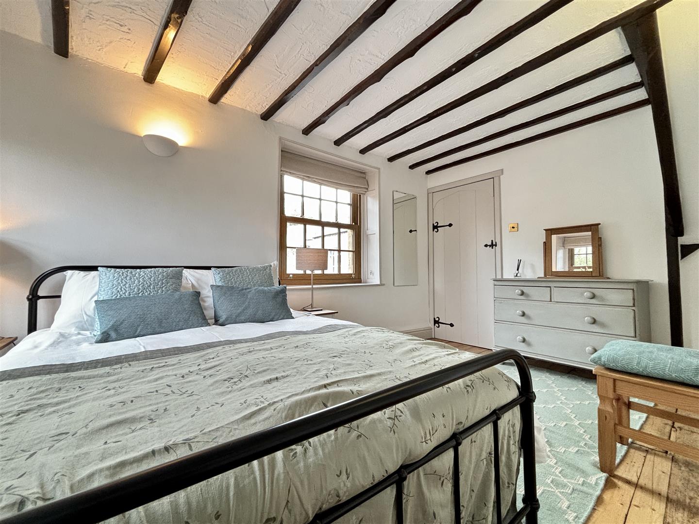 Corner Cottage, The Nook, Stoney Middleton, Hope Valley, S32 4TU
