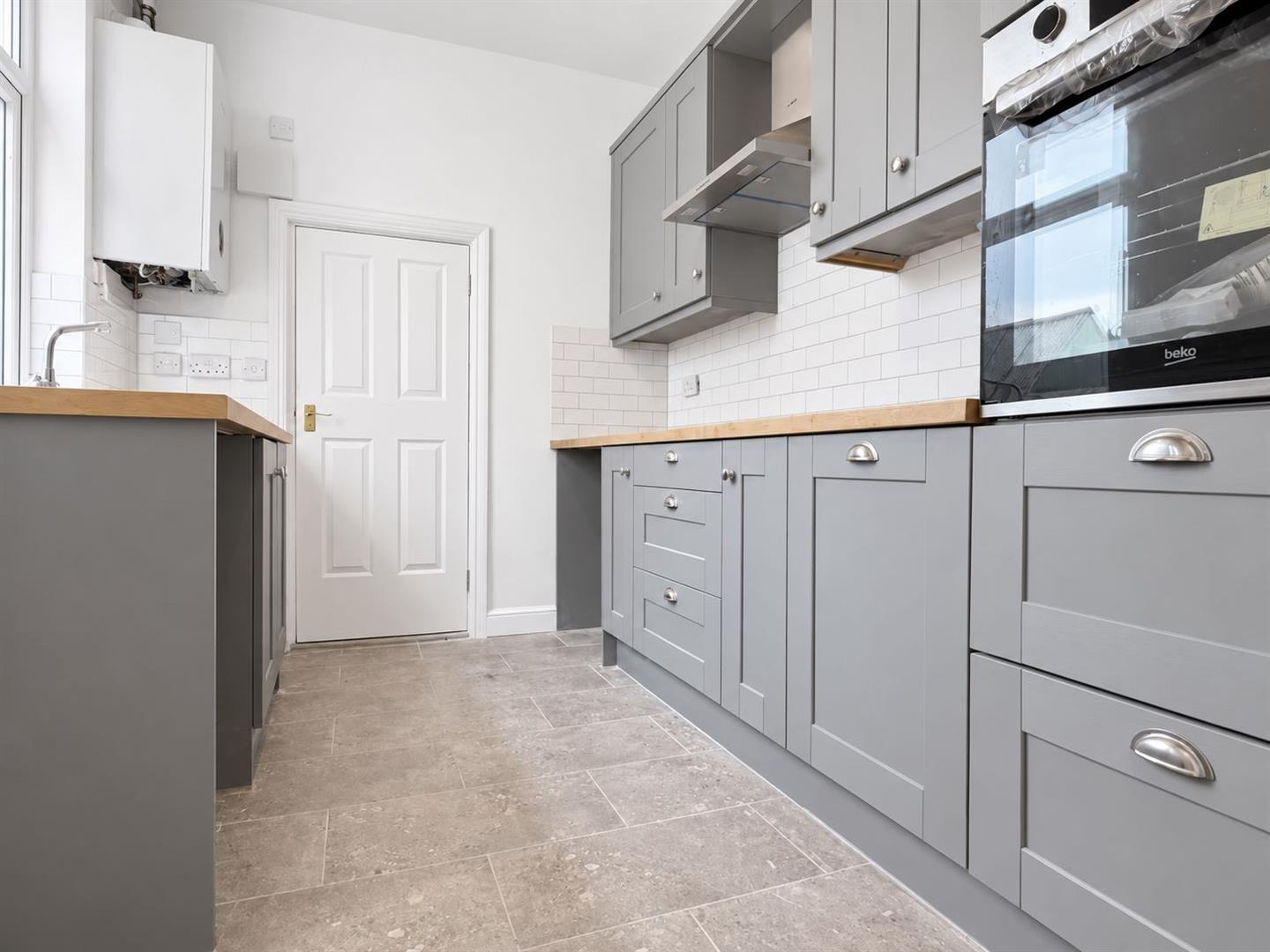 31, Castleton Road, Hope, Hope Valley, S33 6SB
