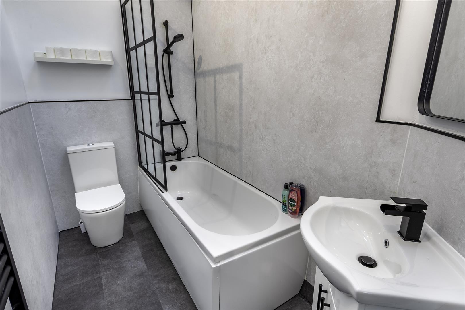 31, Hill Side, Whiston, Rotherham, S60 4HL