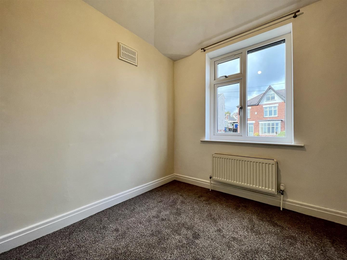 81, Dobbin Hill, Sheffield, S11 7JE