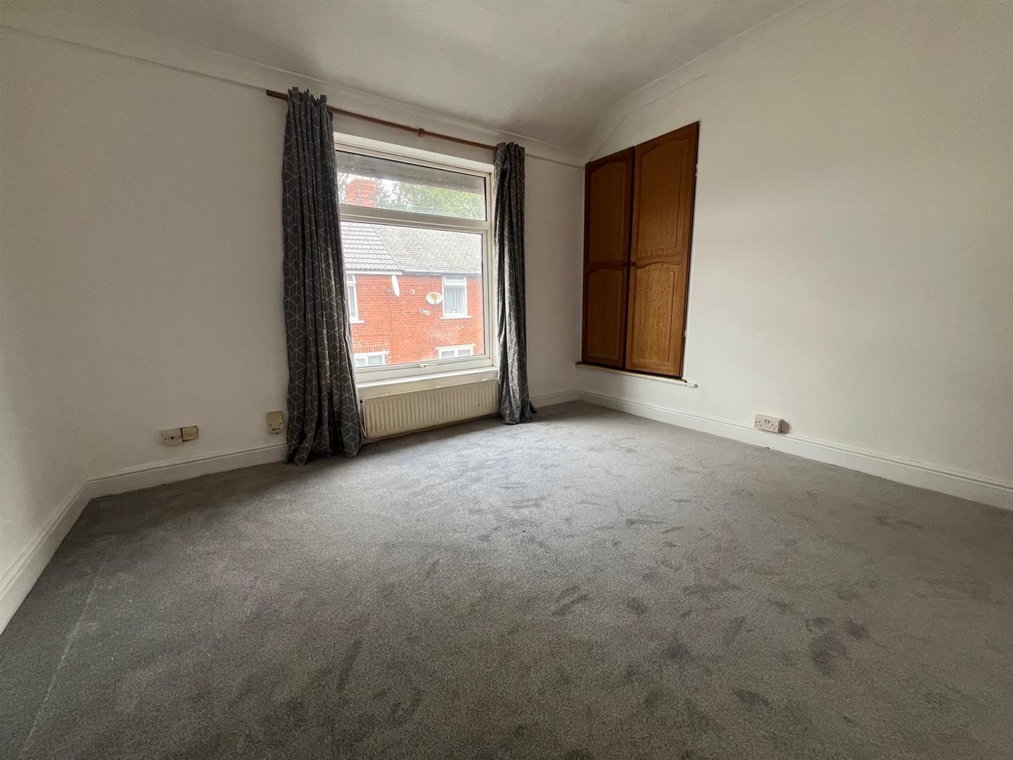 15, Beech Grove, Bentley, DN5 0DG