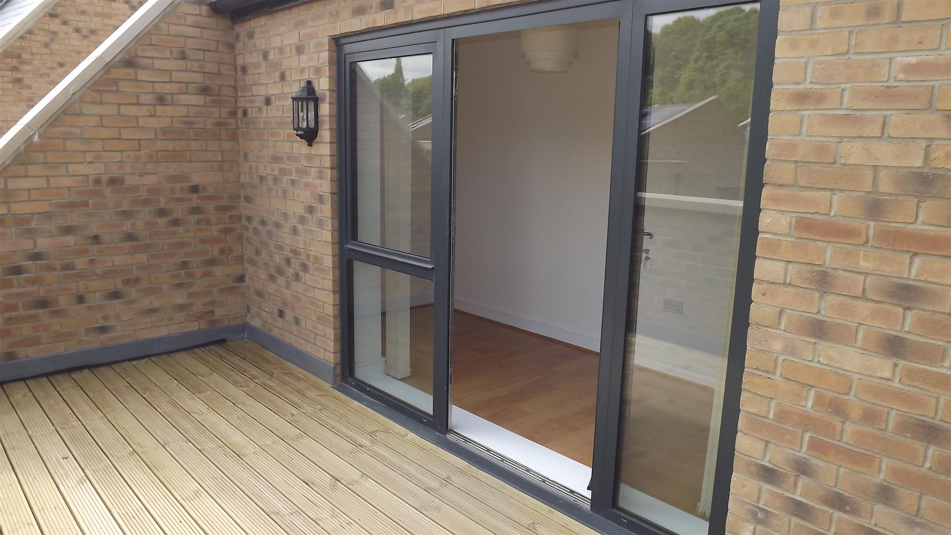 33, Castle Croft Drive, Sheffield, S2 2BZ